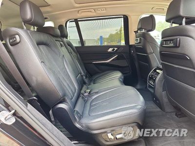 Zdjęcie 11 z 13 samochodu: 2019 BMW X7 XDRIVE40I VIN:5UXCW2C50KL086666 - miniatura