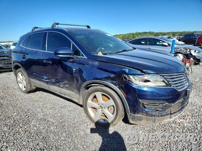 Czwarte zdjęcie samochodu z boku: 2017 LINCOLN MKC PREMIERE VIN:5LMCJ1D99HUL44447 - miniatura