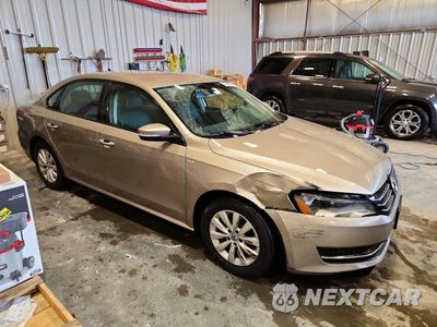 Czwarte zdjęcie samochodu z boku: 2015 VOLKSWAGEN PASSAT S VIN:1VWAT7A31FC028262 - miniatura