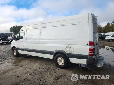 Drugie zdjęcie samochodu z przodu: 2015 MERCEDES-BENZ SPRINTER 2500 DELIVERY VAN VIN:WD3PE8DB2FP124369 - miniatura