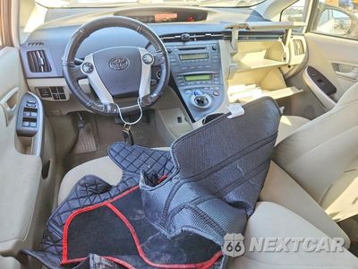 Zdjęcie 8 z 12 samochodu: 2010 TOYOTA PRIUS II VIN:JTDKN3DU7A5157490 - miniatura
