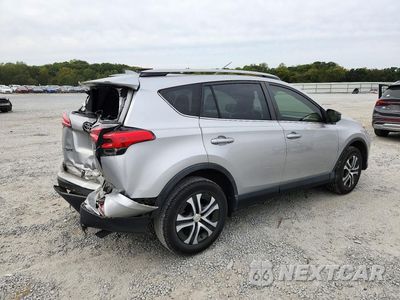 Trzecie zdjęcie samochodu z tyłu: 2018 TOYOTA RAV4 LE VIN:JTMBFREV8JJ242109 - miniatura