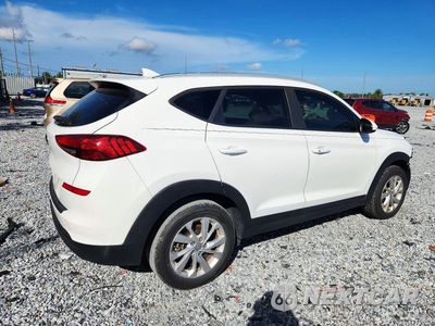 Trzecie zdjęcie samochodu z tyłu: 2019 HYUNDAI TUCSON VALUE VIN:KM8J33A40KU935203 - miniatura