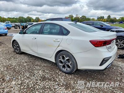 Drugie zdjęcie samochodu z przodu: 2021 KIA FORTE LXS VIN:3KPF24AD8ME410586 - miniatura