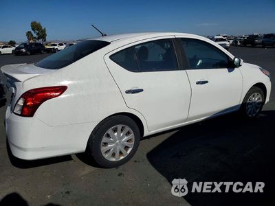Trzecie zdjęcie samochodu z tyłu: 2016 NISSAN VERSA 1.6 SV VIN:3N1CN7AP5GL900315 - miniatura