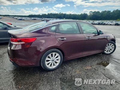 Trzecie zdjęcie samochodu z tyłu: 2017 KIA OPTIMA LX VIN:5XXGT4L35HG172831 - miniatura