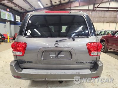 Zdjęcie 6 z 13 samochodu: 2005 TOYOTA SEQUOIA SR5 VIN:5TDBT44A55S253670 - miniatura