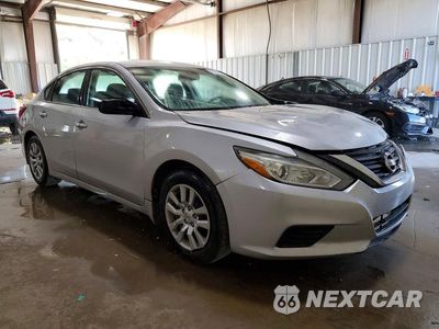 Czwarte zdjęcie samochodu z boku: 2017 NISSAN ALTIMA 2.5 S VIN:1N4AL3AP0HC258270 - miniatura