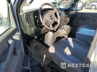 Zdjęcie 8 z 12 samochodu: 2020 CHEVROLET EXPRESS G2500 VIN:1GCWGAFG4L1246516 - miniatura