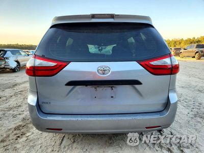 Zdjęcie 6 z 13 samochodu: 2018 TOYOTA SIENNA L VIN:5TDZZ3DC2JS921718 - miniatura