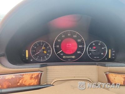 Zdjęcie 9 z 12 samochodu: 2008 MERCEDES-BENZ E 320 CDI VIN:WDBUF22X28B327570 - miniatura