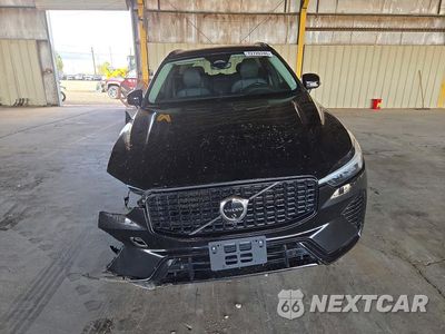 Piąte zdjęcie samochodu w środku: 2025 VOLVO XC60 PLUS VIN:YV4M12RC9S1096308 - miniatura