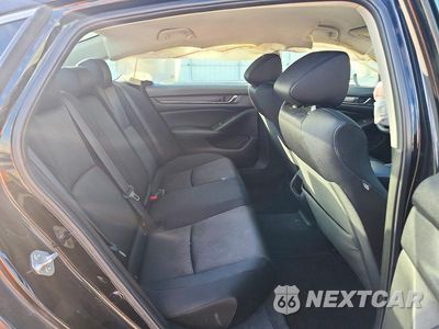 Zdjęcie 10 z 12 samochodu: 2021 HONDA ACCORD LX VIN:1HGCV1F1XMA113444 - miniatura