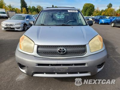 Piąte zdjęcie samochodu w środku: 2004 TOYOTA RAV4 BASE VIN:JTEHD20V546006874 - miniatura
