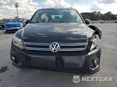 Piąte zdjęcie samochodu w środku: 2014 VOLKSWAGEN TIGUAN S VIN:WVGBV3AX3EW516439 - miniatura