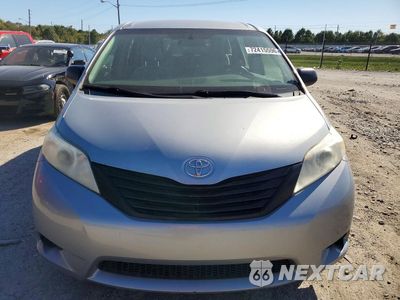 Piąte zdjęcie samochodu w środku: 2015 TOYOTA SIENNA L 7-PASSENGER VIN:5TDZK3DC5FS569357 - miniatura