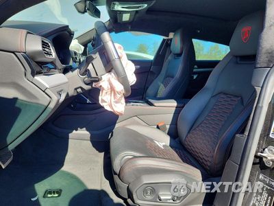 Zdjęcie 7 z 13 samochodu: 2019 LAMBORGHINI URUS VIN:ZPBUA1ZL5KLA05478 - miniatura