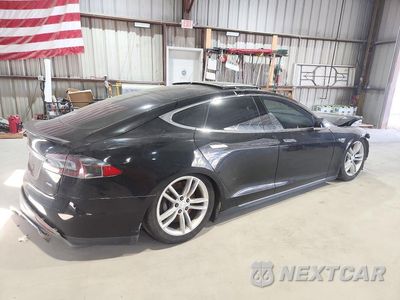 Trzecie zdjęcie samochodu z tyłu: 2013 TESLA MODEL S VIN:5YJSA1CP3DFP11770 - miniatura