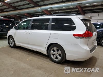Drugie zdjęcie samochodu z przodu: 2011 TOYOTA SIENNA LE VIN:5TDKK3DC8BS032137 - miniatura