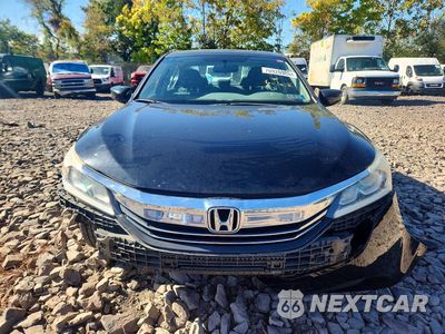 Piąte zdjęcie samochodu w środku: 2017 HONDA ACCORD LX VIN:1HGCR2F33HA068557 - miniatura