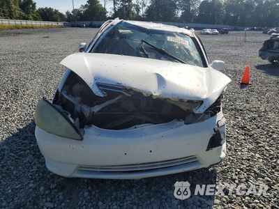 Piąte zdjęcie samochodu w środku: 2005 TOYOTA CAMRY LE VIN:4T1BE30K15U004485 - miniatura
