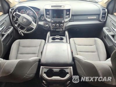 Zdjęcie 8 z 12 samochodu: 2020 RAM 1500 BIG HORN/LONE STAR VIN:1C6SRFFT9LN109641 - miniatura
