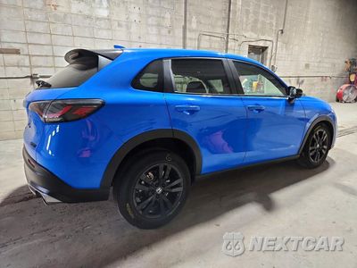 Trzecie zdjęcie samochodu z tyłu: 2026 HONDA HR-V SPORT VIN:3CZRZ2H59TM743583 - miniatura