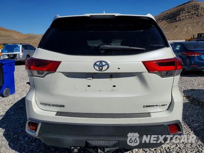 Zdjęcie 6 z 13 samochodu: 2018 TOYOTA HIGHLANDER LIMITED VIN:5TDDZRFH6JS809753 - miniatura