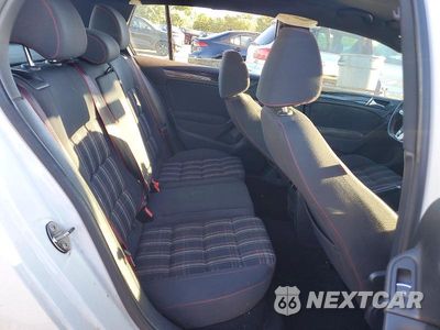 Zdjęcie 10 z 12 samochodu: 2014 VOLKSWAGEN GTI VIN:WVWGD7AJ6EW005002 - miniatura