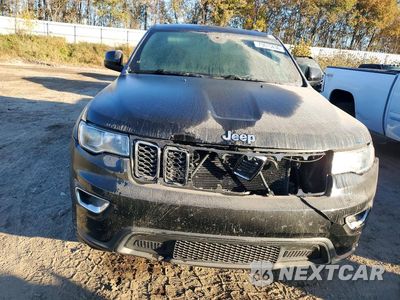 Piąte zdjęcie samochodu w środku: 2018 JEEP GRAND CHEROKEE LAREDO VIN:1C4RJFAG2JC335912 - miniatura