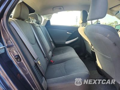 Zdjęcie 10 z 12 samochodu: 2015 TOYOTA PRIUS TWO VIN:JTDKN3DU8F0449461 - miniatura
