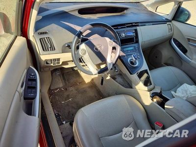 Zdjęcie 8 z 12 samochodu: 2010 TOYOTA PRIUS V VIN:JTDKN3DU0A0021313 - miniatura