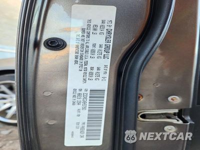 Zdjęcie 12 z 12 samochodu: 2011 CHRYSLER 300 LIMITED VIN:2C3CA5CGXBH537963 - miniatura