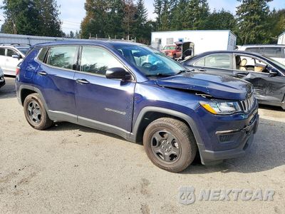 Czwarte zdjęcie samochodu z boku: 2018 JEEP COMPASS SPORT VIN:3C4NJCAB4JT186182 - miniatura