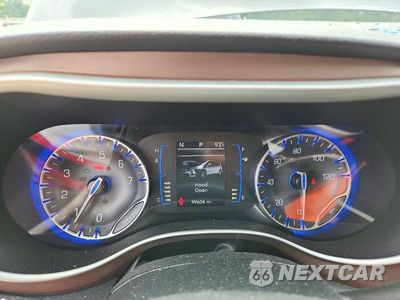 Zdjęcie 9 z 13 samochodu: 2017 CHRYSLER PACIFICA TOURING L VIN:2C4RC1BG9HR534338 - miniatura