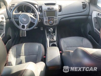 Zdjęcie 8 z 12 samochodu: 2012 KIA FORTE SX VIN:KNAFW4A38C5543738 - miniatura