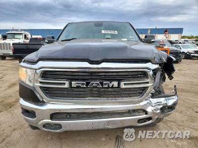 Piąte zdjęcie samochodu w środku: 2019 RAM 1500 BIG HORN/LONE STAR VIN:1C6RRFFG0KN909552 - miniatura