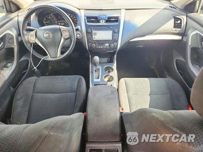 Zdjęcie 8 z 12 samochodu: 2015 NISSAN ALTIMA 2.5 SV VIN:1N4AL3AP8FC155580 - miniatura