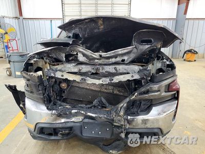 Piąte zdjęcie samochodu w środku: 2019 CHEVROLET SILVERADO K1500 LT VIN:1GCUYDED6KZ248216 - miniatura