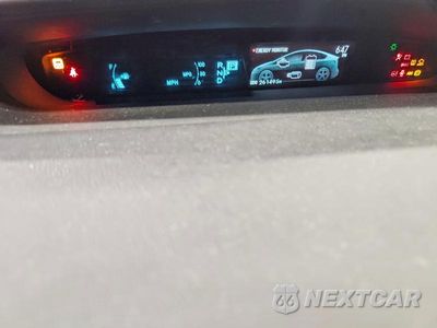Zdjęcie 9 z 12 samochodu: 2012 TOYOTA PRIUS THREE VIN:JTDKN3DU9C5513277 - miniatura