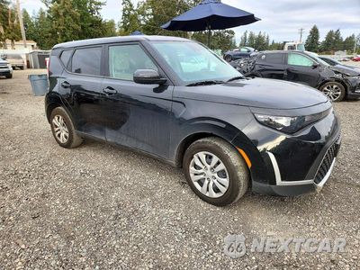 Czwarte zdjęcie samochodu z boku: 2025 KIA SOUL LX VIN:KNDJ23AU8S7953499 - miniatura
