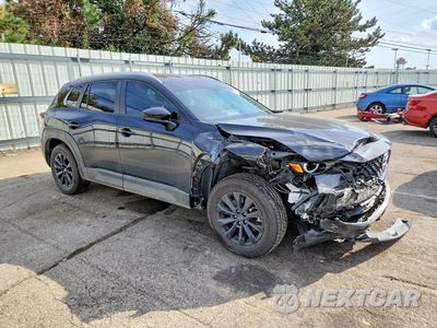 Czwarte zdjęcie samochodu z boku: 2023 MAZDA CX-50 SELECT VIN:7MMVABAM7PN140334 - miniatura