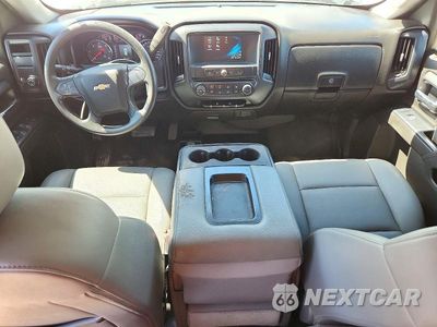 Zdjęcie 8 z 12 samochodu: 2018 CHEVROLET SILVERADO K1500 VIN:3GCUKNEC7JG287846 - miniatura