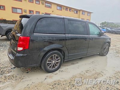 Trzecie zdjęcie samochodu z tyłu: 2017 DODGE GRAND CARAVAN SXT VIN:2C4RDGCG5HR857977 - miniatura