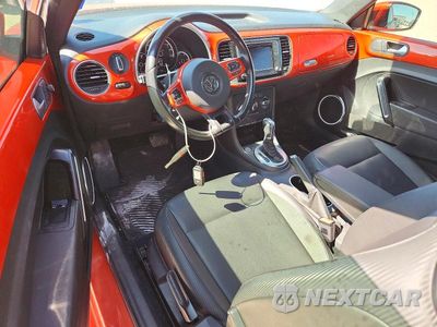 Zdjęcie 8 z 12 samochodu: 2016 VOLKSWAGEN BEETLE SE VIN:3VWJ07AT1GM627056 - miniatura