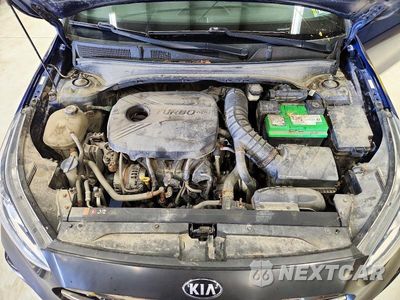 Zdjęcie 11 z 13 samochodu: 2020 KIA FORTE GT VIN:3KPF44AC0LE168568 - miniatura