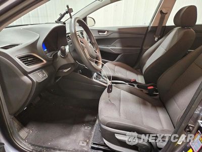 Zdjęcie 7 z 12 samochodu: 2019 HYUNDAI ACCENT SE VIN:3KPC24A38KE041445 - miniatura