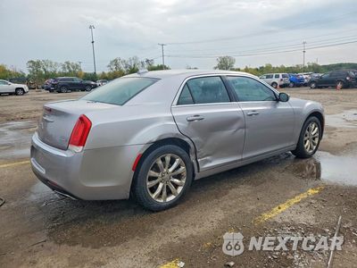 Trzecie zdjęcie samochodu z tyłu: 2016 CHRYSLER 300 LIMITED VIN:2C3CCARG7GH198533 - miniatura