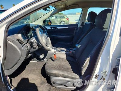 Zdjęcie 7 z 12 samochodu: 2019 NISSAN SENTRA S VIN:3N1AB7AP9KY407023 - miniatura
