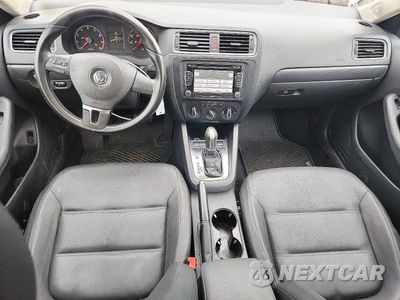 Zdjęcie 8 z 12 samochodu: 2011 VOLKSWAGEN JETTA SE VIN:3VWDZ7AJ8BM081849 - miniatura